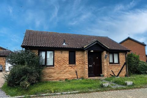 2 bedroom detached bungalow for sale, Wells Court, Mildenhall, Bury St. Edmunds, Suffolk, IP28