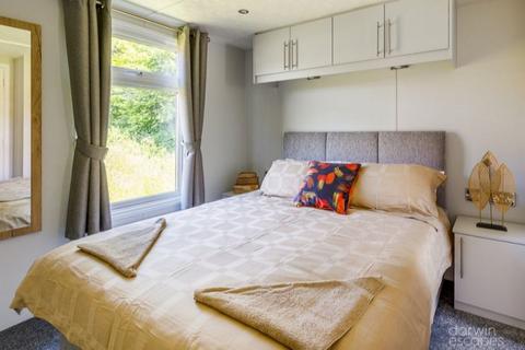 2 bedroom lodge for sale - Plas Isaf Lodge Retreat, Caerwys Hill CH7