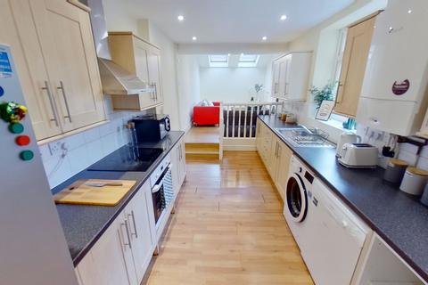 6 bedroom house to rent, 5 Gregory Avenue, Lenton, Nottingham, NG7 2EQ