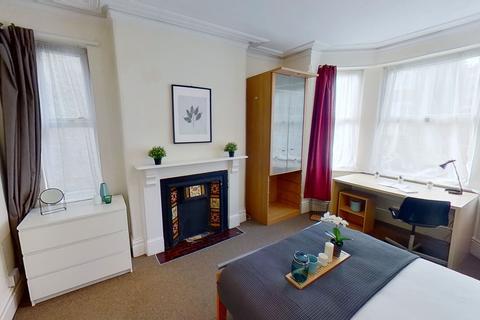 6 bedroom house to rent, 5 Gregory Avenue, Lenton, Nottingham, NG7 2EQ