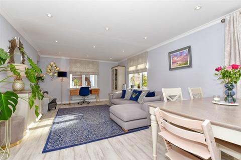 2 bedroom ground floor flat for sale, Eden Road, Dunton Green, Sevenoaks, Kent