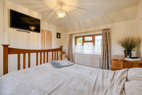 14a Castle Street, Astwood Bank, Redditch, B96 6DP