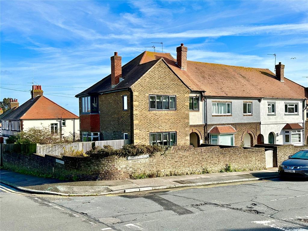 Longland Road, Eastbourne, East Sussex, BN20 3 bed terraced house for