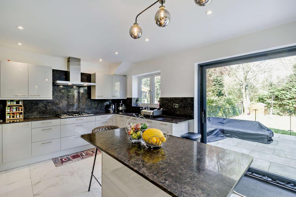 Waxwell Lane, Pinner, HA5 5 bed detached house for sale £1,700,000