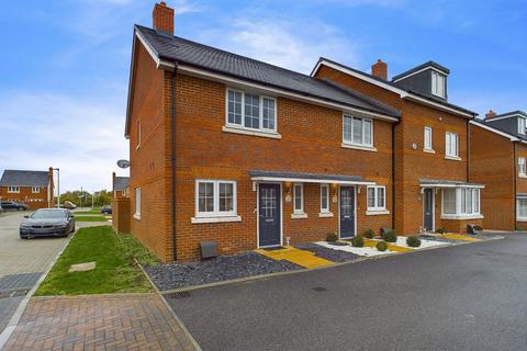 30 Caudron Way, Hoo, Rochester, ME3 9UB