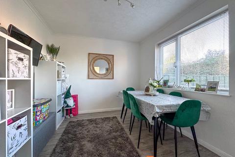 138 Grange Road, Newark, NG24 4PW
