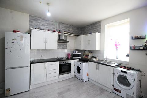 2 bedroom block of apartments for sale - Copster Hill Road, Oldham OL8