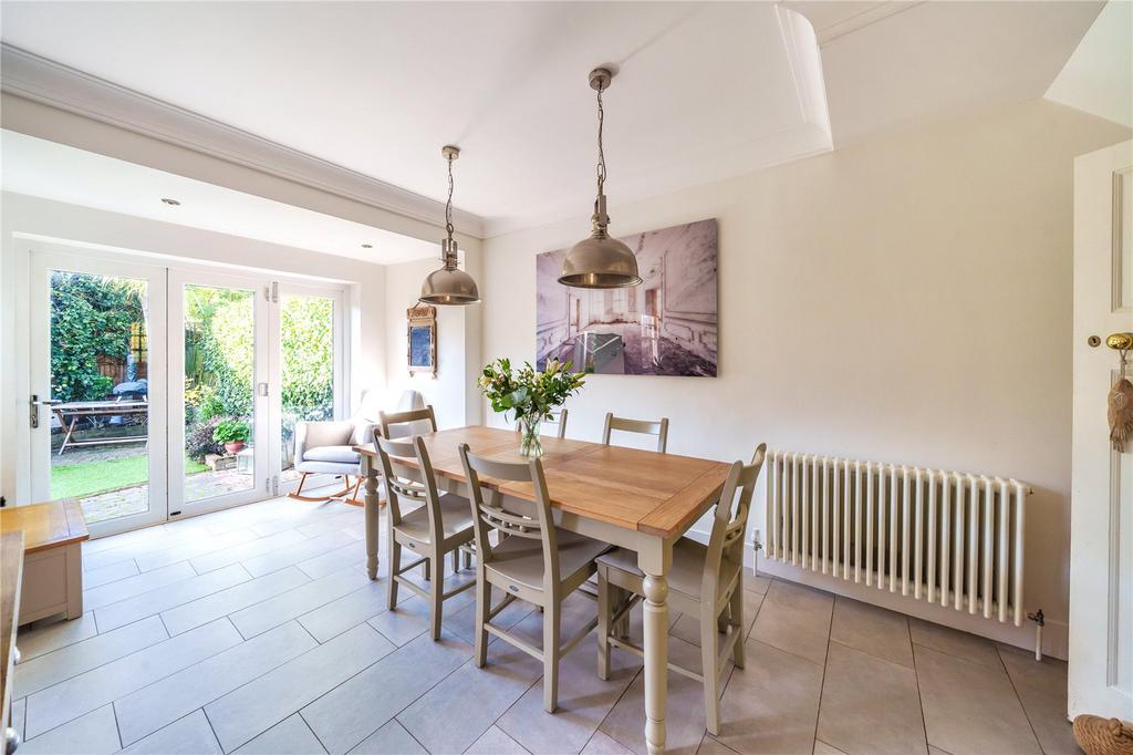Kitchen-Dining Area
