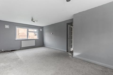 2 bedroom flat for sale, Aylesbury,  Buckinghamshire,  HP19