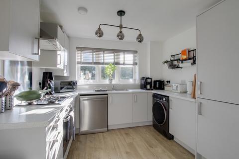 2 bedroom ground floor maisonette for sale - Valerian Way, Leighton Buzzard, LU7