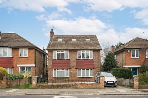 5 bedroom detached house for sale, London W3