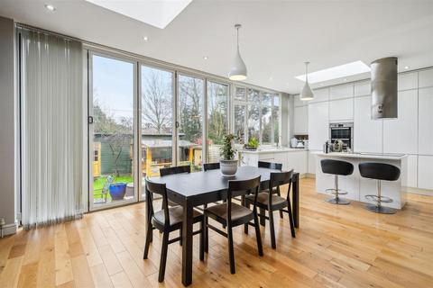 5 bedroom detached house for sale, London W3