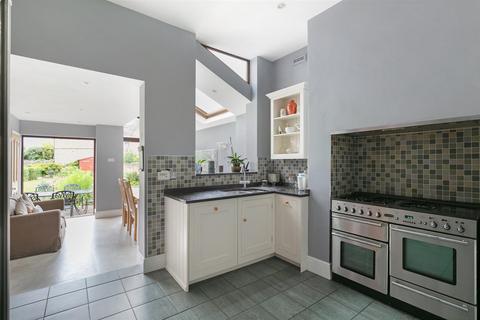 76 The Avenue, London, W13 8LB