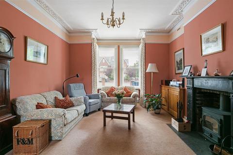 76 The Avenue, London, W13 8LB