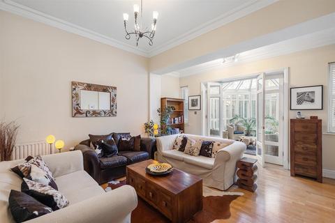 3 Helena Road, London, W5 2RA