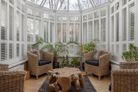 3 Helena Road, London, W5 2RA
