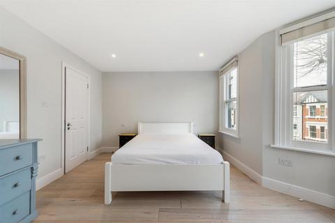 80 Adelaide Road, London, W13 9EB