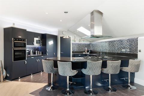 Flat 15, Adams Quarter Tallow Road, Brentford, TW8 8ER