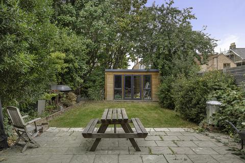 26 Messaline Avenue, London, W3 6JX