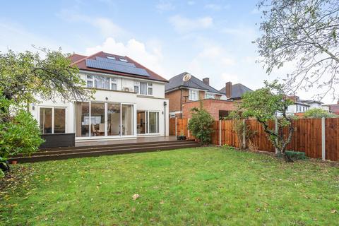138 Corringway, London, W5 3HA