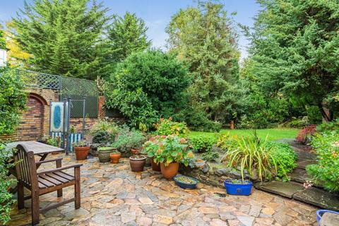 51 Madeley Road, London, W5 2LS