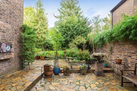 51 Madeley Road, London, W5 2LS
