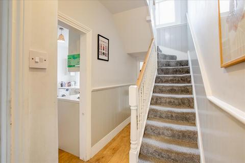 4 Mill Hill Road, London, W3 8JA