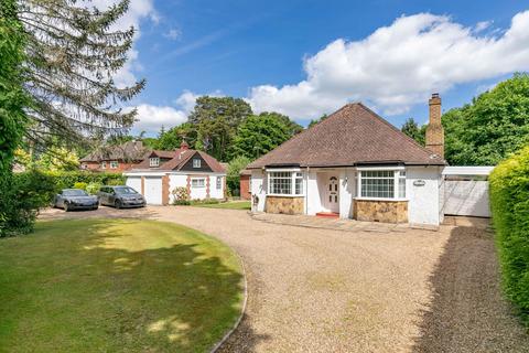 138 Copthorne Road, Felbridge, East Grinstead, RH19 2PD