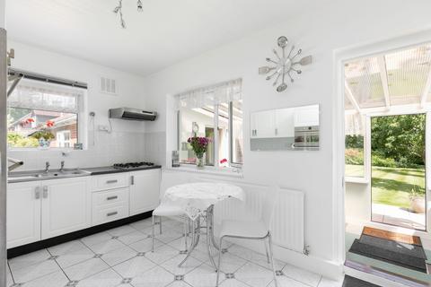 138 Copthorne Road, Felbridge, East Grinstead, RH19 2PD