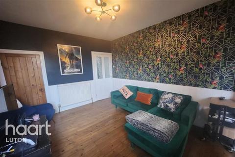 2 bedroom flat to rent - Tennyson Road, Luton