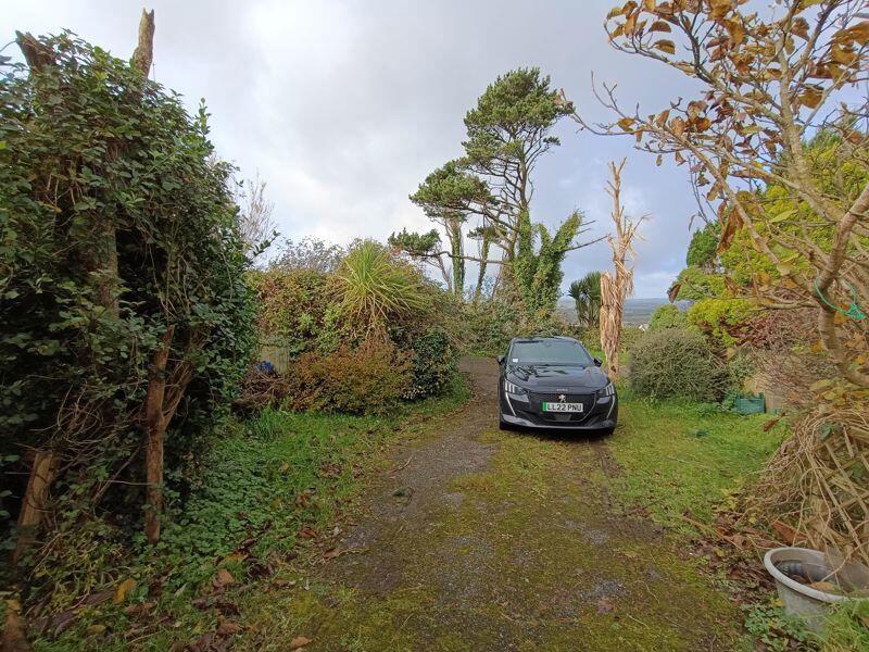 Pit Lane, Higher Fraddon, St. Columb, Cornwall, TR9 6LG 4 bed bungalow