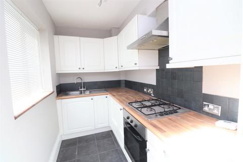 3 bedroom house to rent, Aston View, Leeds, West Yorkshire, LS13