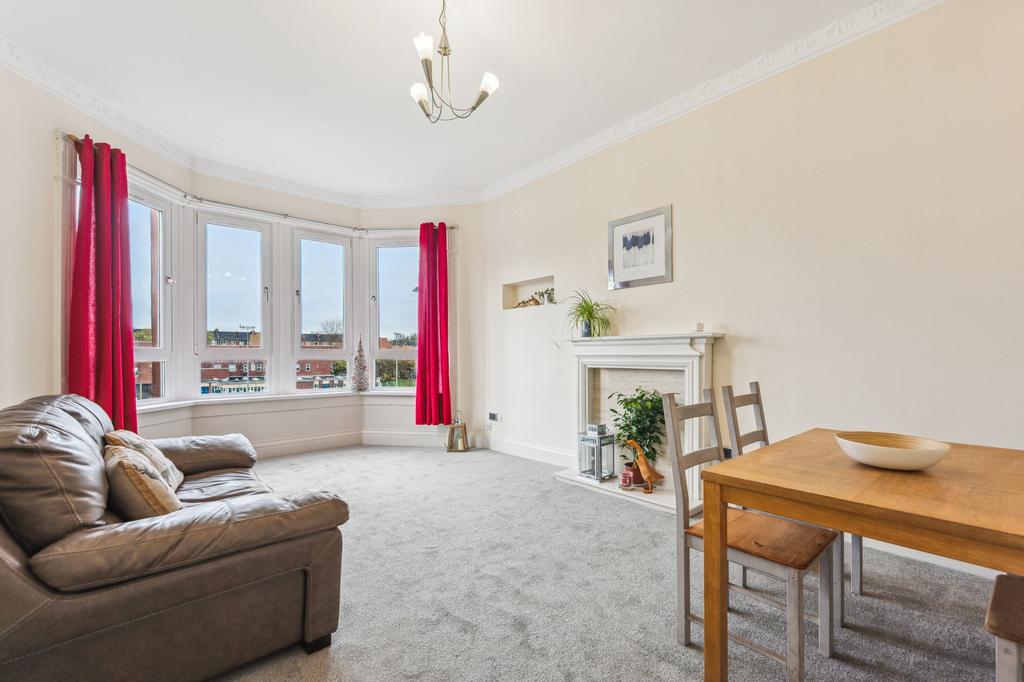 Finlay Drive, Flat 3/2, Dennistoun, Glasgow, G31 2SL 2 bed flat for