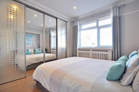 10 Chatham Avenue, Bromley, BR2 7QD
