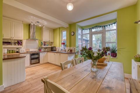 54 Dunsmore Road, Hall Green, Birmingham, B28 8EB