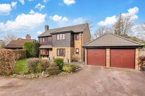 4 Ashurst Drive, Crawley, RH10 7FS