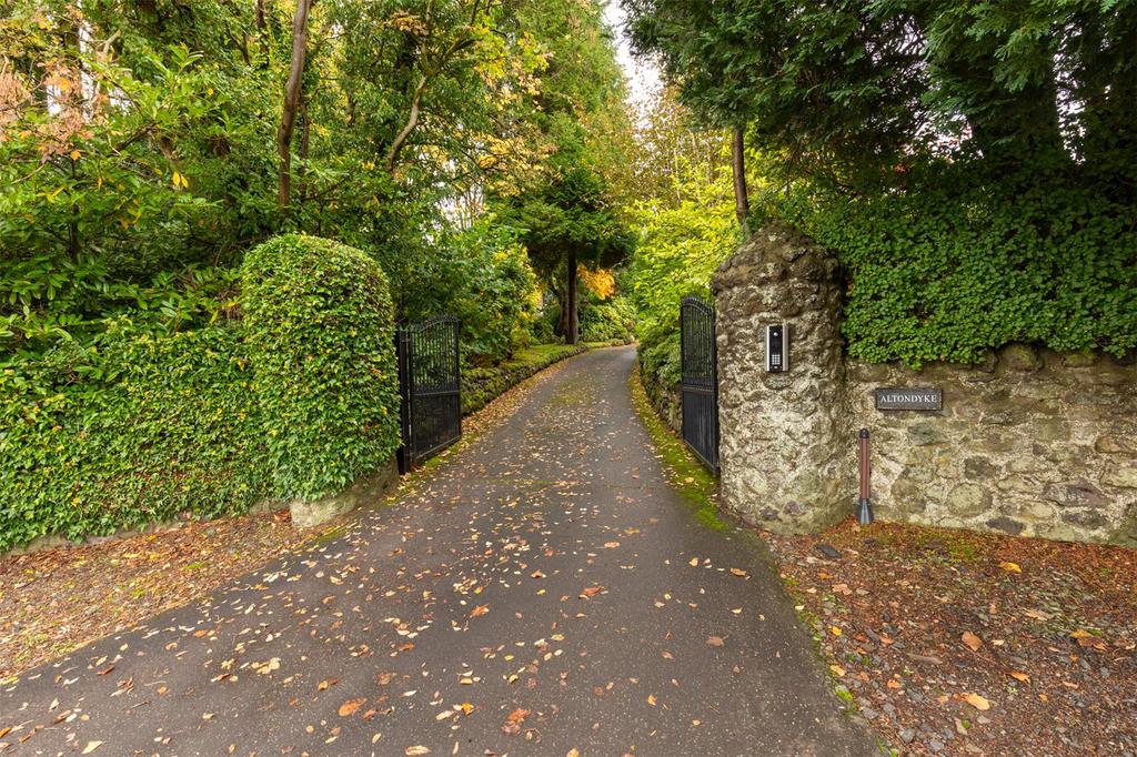 Altondyke, Bridge of Weir Road, Kilmacolm, Inverclyde, PA13 4 bed