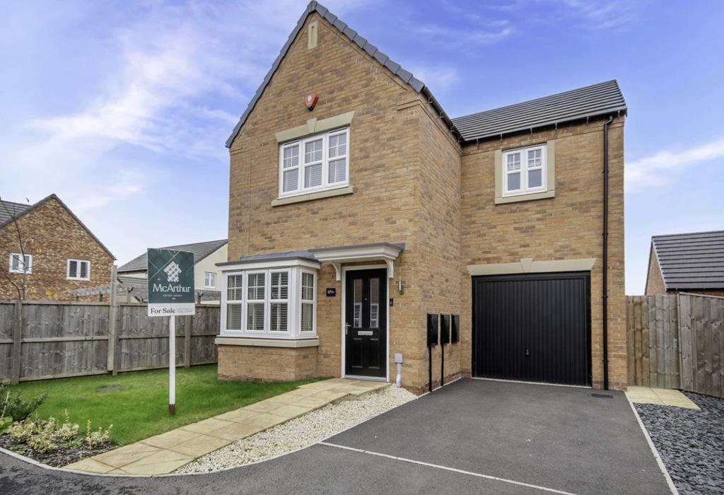 Linby Drive, Harworth & Bircotes, Doncaster 3 bed detached house for