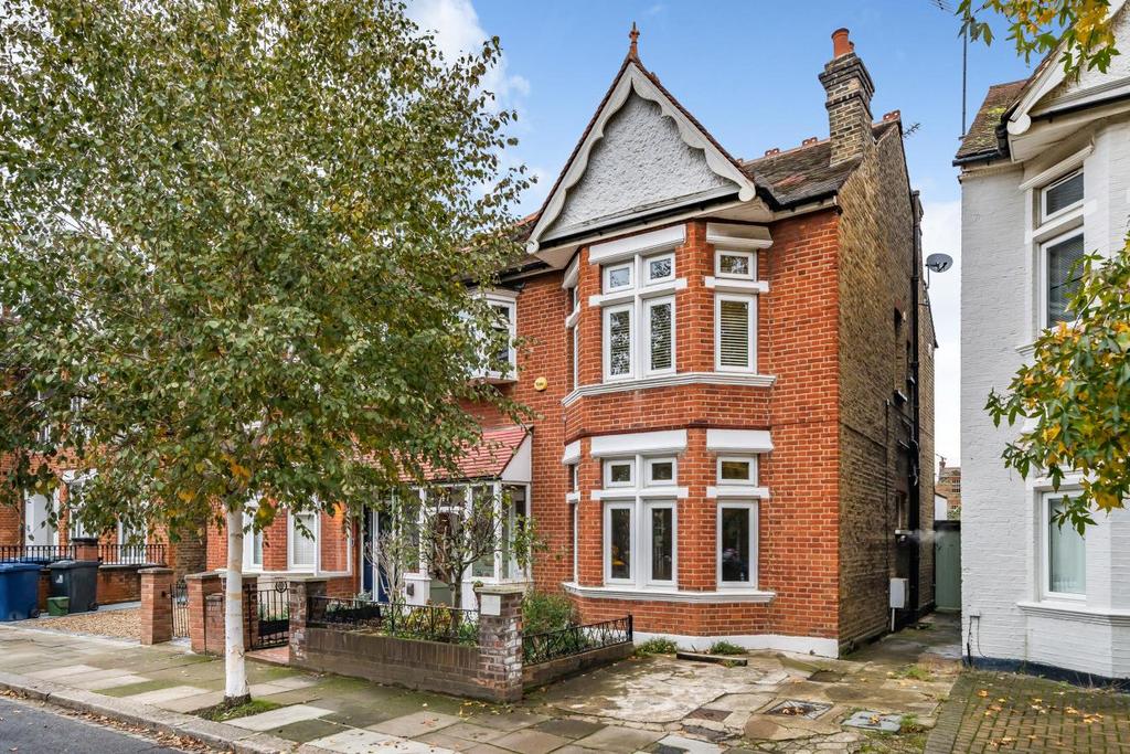 Craven Avenue, Ealing 4 bed semidetached house for sale £1,150,000