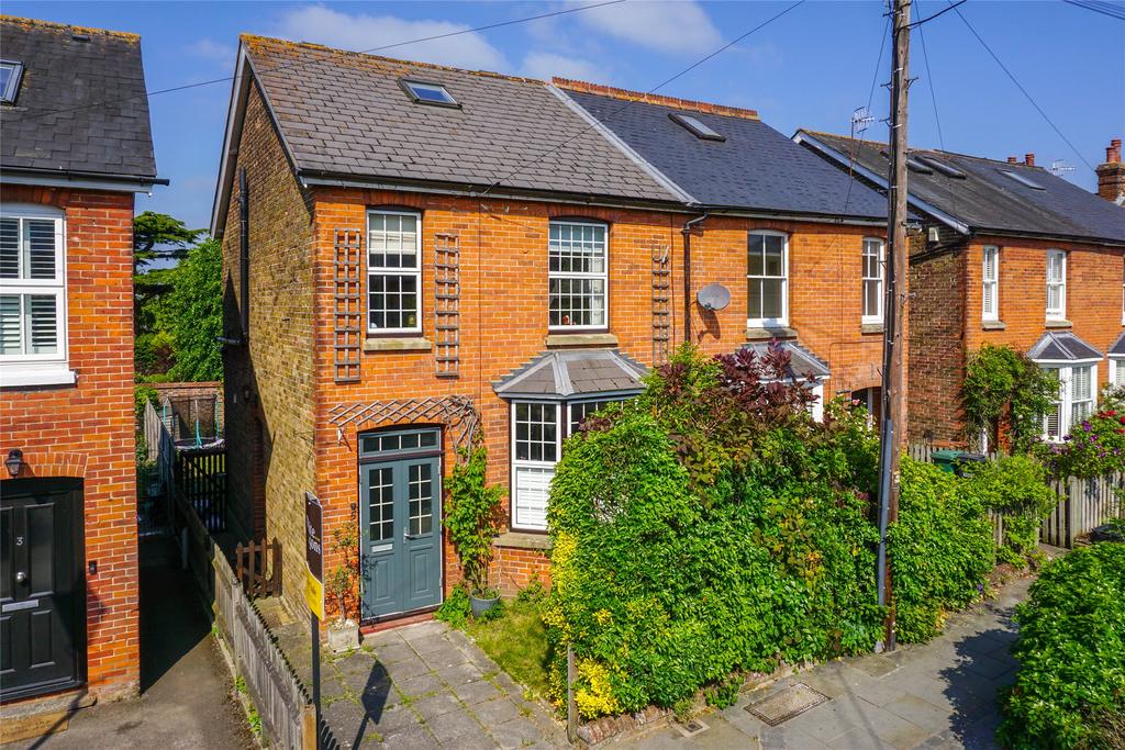 Nutley Lane, Reigate, Surrey, RH2 4 bed semidetached house for sale