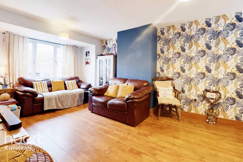 Glaslyn Court, Cwmbran 3 bed terraced house for sale £200,000