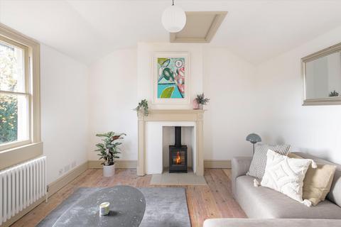 3 bedroom semi-detached house for sale - Gloster Villas, Bath, Somerset, BA1