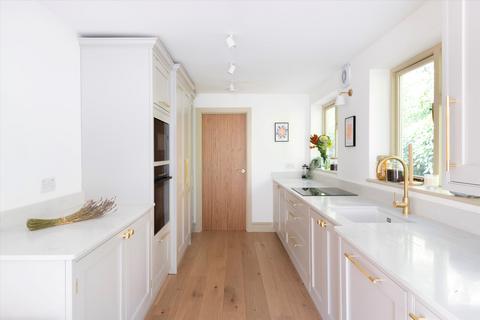 3 bedroom semi-detached house for sale - Gloster Villas, Bath, Somerset, BA1