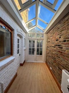 16 Mountfield Road, London, W5 2NG