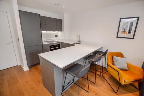 2 bedroom flat to rent, Manhattan Building, 38 George Street, City Centre, Manchester, M1