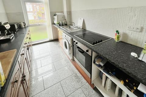 2 bedroom flat to rent, Gwynant Place, Wilmslow Road, Manchester, M20