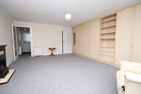 Studio for sale, Wallace Avenue, Worthing, BN11