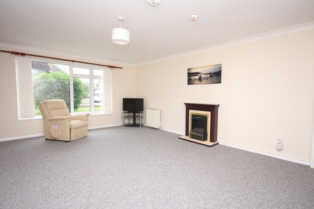 Wallace Avenue, Worthing, BN11 Studio for sale £135,000