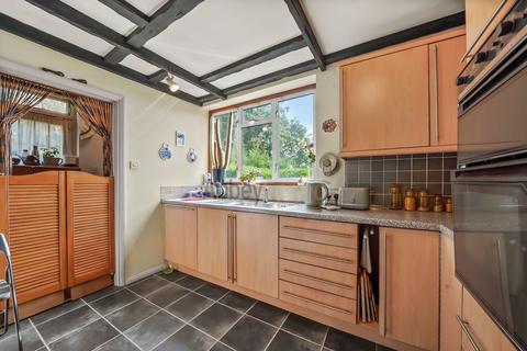 21 Downsview Road, London, SE19 3XD