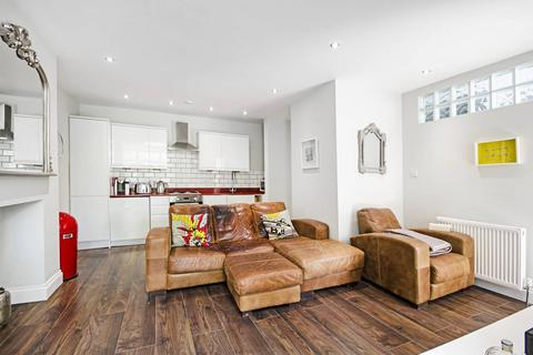 2 bedroom flat for sale - St Marys Road, Golders Green, London, NW11